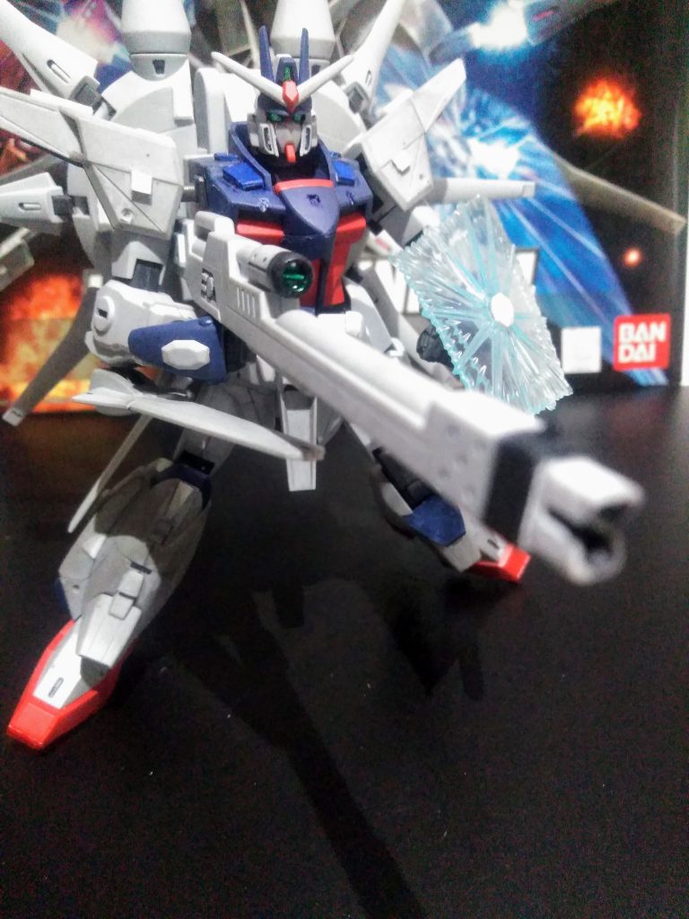 う~ん🤤 デッカイ銃器は様になります。「MA-BAR 78 F 高エネルギー ビーム ライフル」 & 「MX 2351 ソリドゥス フルゴール」 毎度の事ながら「カッコいいけど覚えられない」武器の名前😭