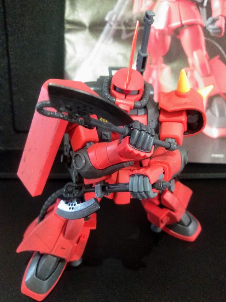 『Become』とは『〇〇に似せる、なりきる』という意味合いで『イナ中尉』はご覧の通り『真紅の稲妻』になりきっています🙁 そんな訳で「接近戦特化」にシテミマシタ😋 先ずは両肘より「通常タイプのヒートホーク × 2」を抜刀❗