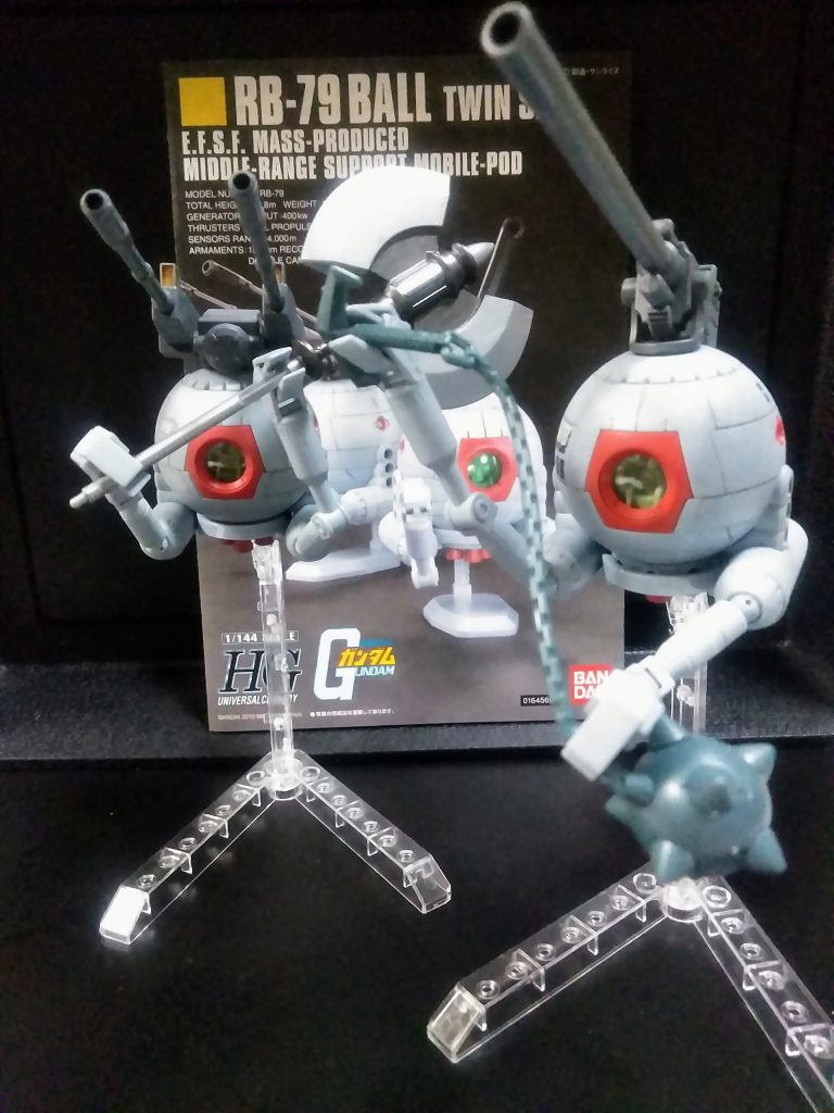 折角両腕が有るのだから『野蛮な武器』を装備して、接近戦にも対応です😆🎵🎵『EGガンダムのハンマー』&『D戦記よりバトルアックス』を装備😍 結構イケますね😂