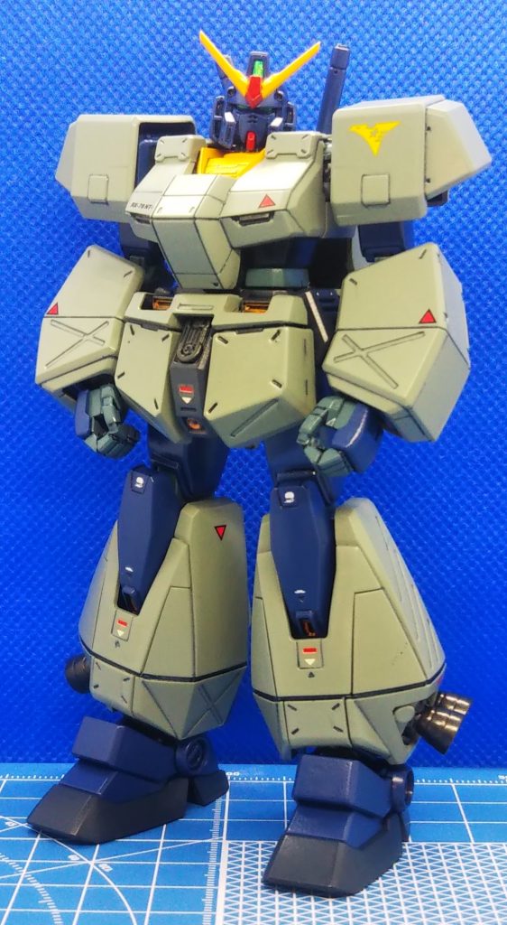 チョバムアーマー装着状態。こちらは敢えてオリジナルに近いカラーとし、本体とのコントラストを強調してみました。