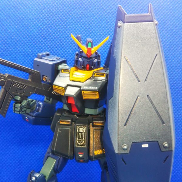 ガンダムNT-1 ティターンズ仕様