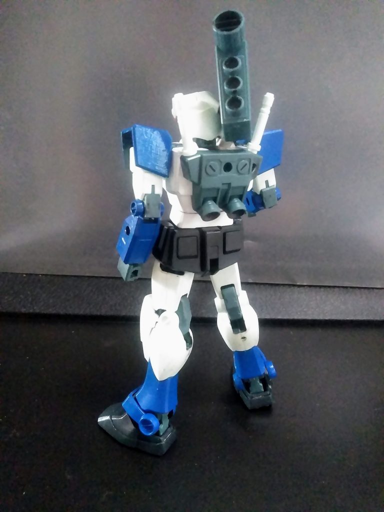 そんな訳で「3体購入した EG ガンダム」の2体目を弄ってみました😂              既に晒しているので今回はコンナもので宜しいでしょうか❓では何時もの通りに逝ってみます😤