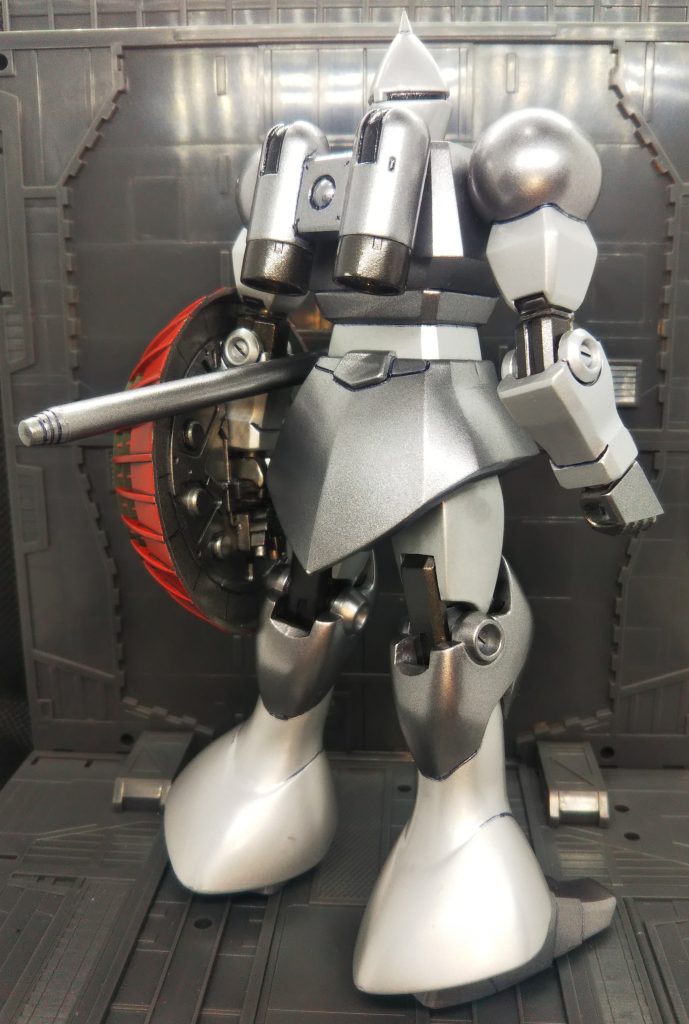 ランドセルはポリキャップによる接続に変更してます。騎士らしさを出すため、マーキングは全く貼りませんでした。