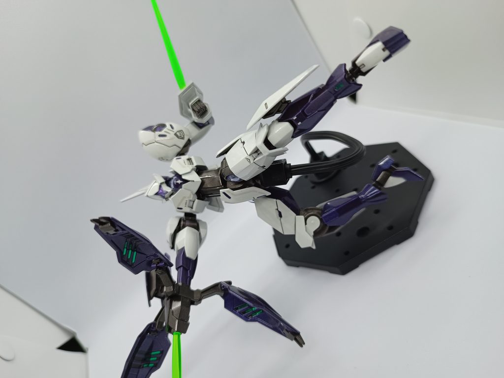 ミカエリス–4枚目/制作者：kuro@-12