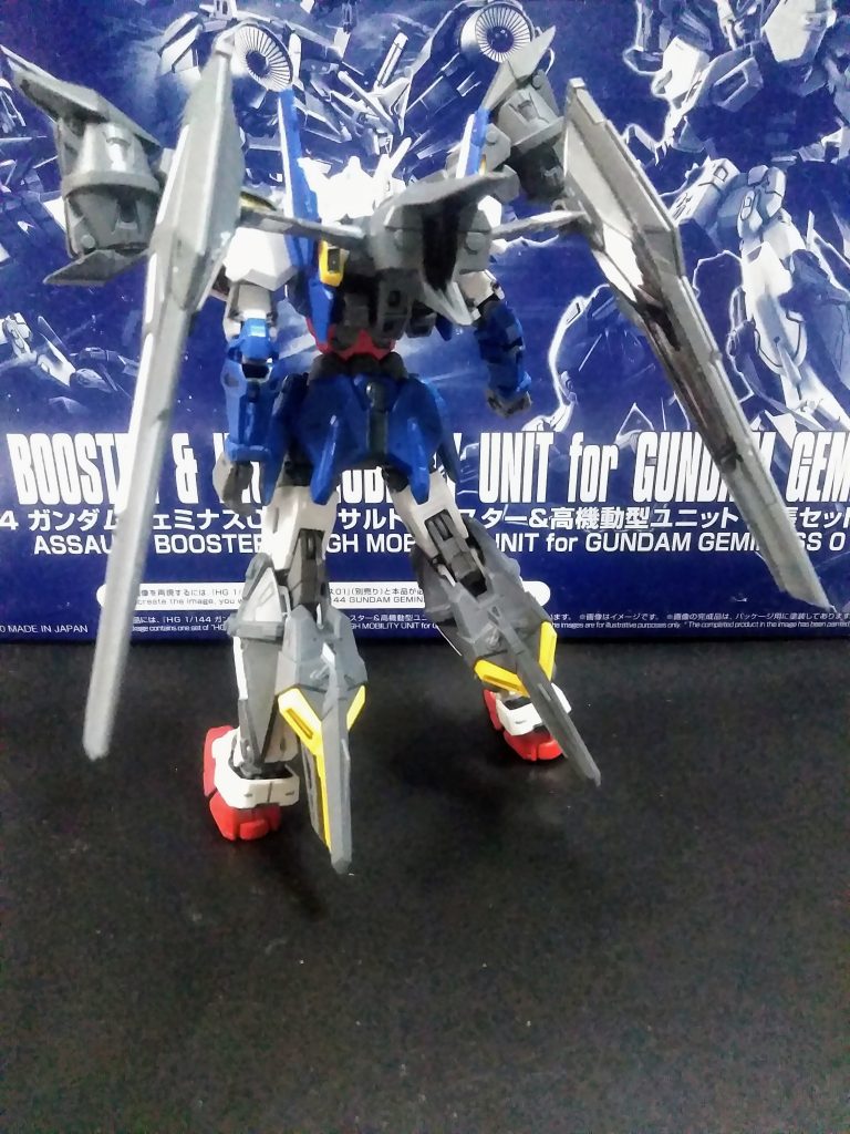 クるっと廻って背面はこんな感じ😆 定番の装備方法ですね🤗