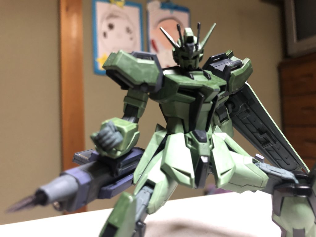 陸戦型ストライクガンダム(格闘戦仕様)