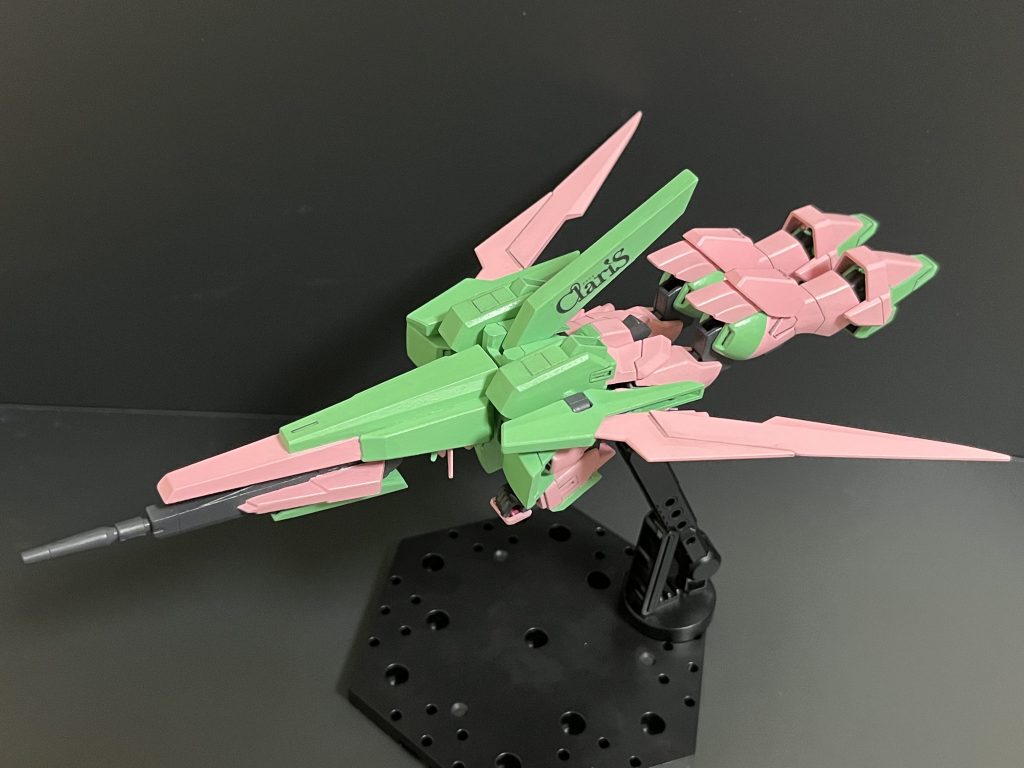 合体！ほとんどウィングガンダムのバード形態と同じつくりです。