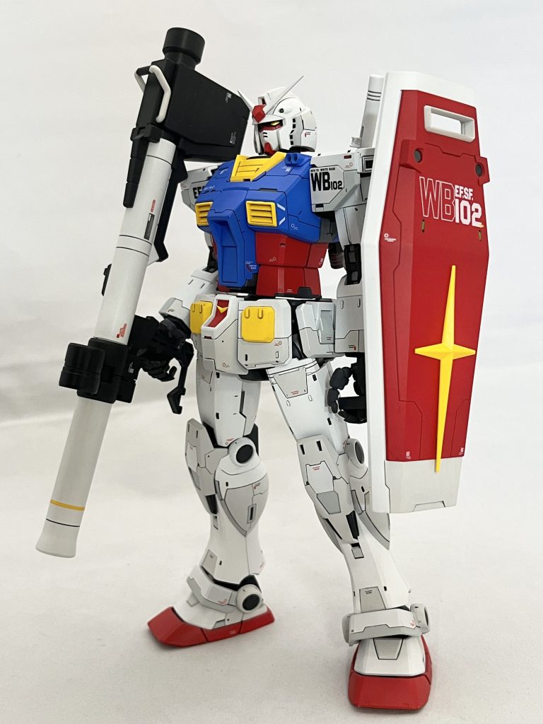 ハイパーバズーカ装備。