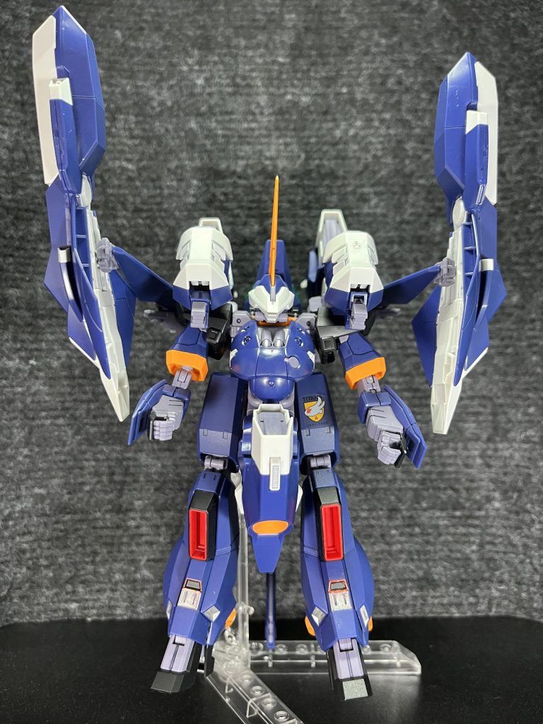 アクアバーザム①上半身盛り盛りで、バランス取るのが難しいです。でも、この盛り盛り感が好きです。