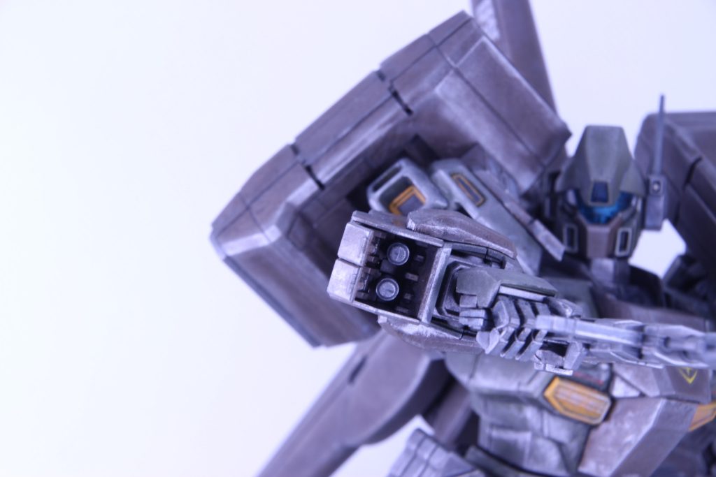 グレネードもとりあえず塗る