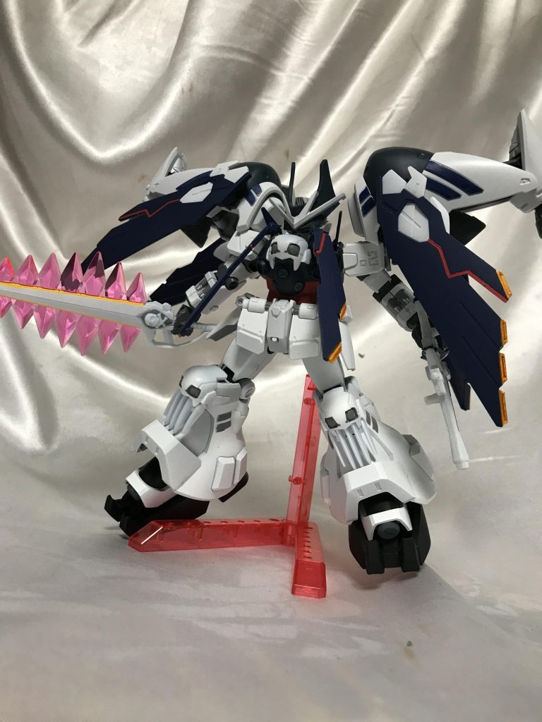 バインダー展開。展開した際クロークも少し広がるのでよりボリュームが出ます。