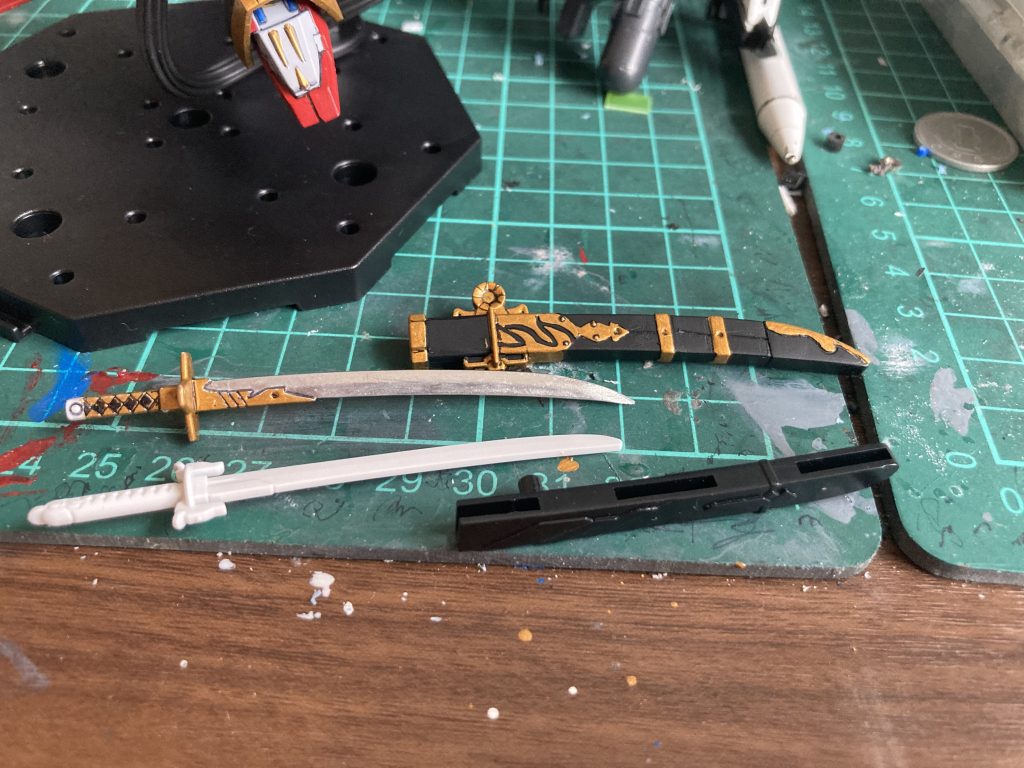 へし切長谷部は織田信長頑駄無のものの方がかっこよかったのでこちらを採用少しだけデカかったから)