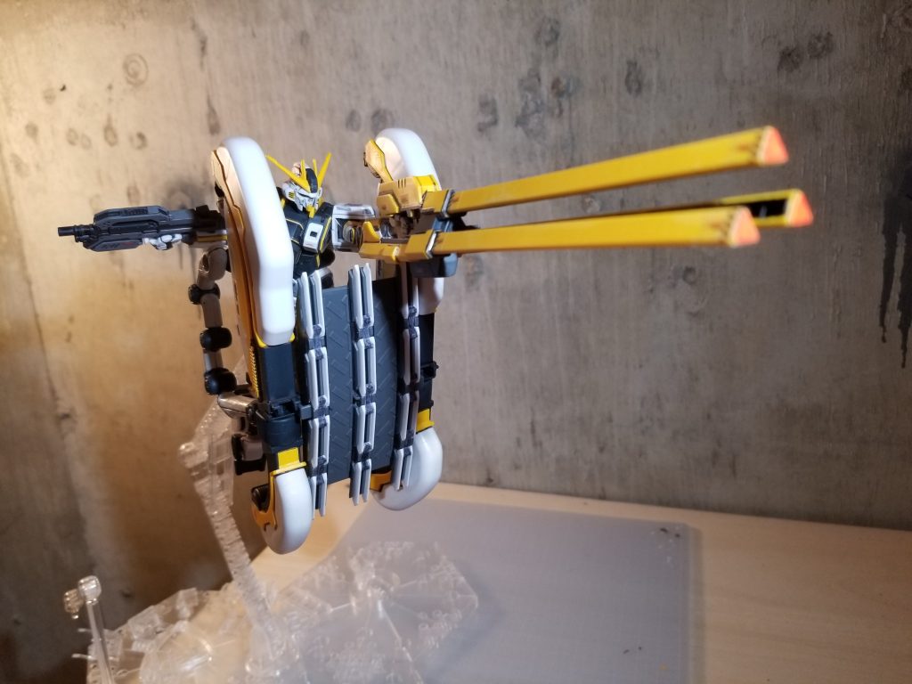 素組み。攻防一体特攻。と、本体可動も変態的に素晴らしい‼️