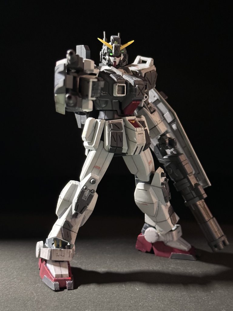 2連装100ミリマシンガンを構えて。バトオペではあまり使われない方のメイン射撃兵装ですが、かなり好みなのでこちらにしました笑