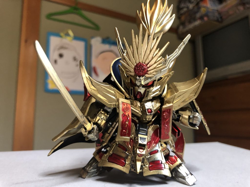 信長ガンダムエピオン(JR岐阜駅前黄金の信長像オマージュVer.)–2枚目/制作者：ヤマト糊@fcmpCXyhsk1RJ7p