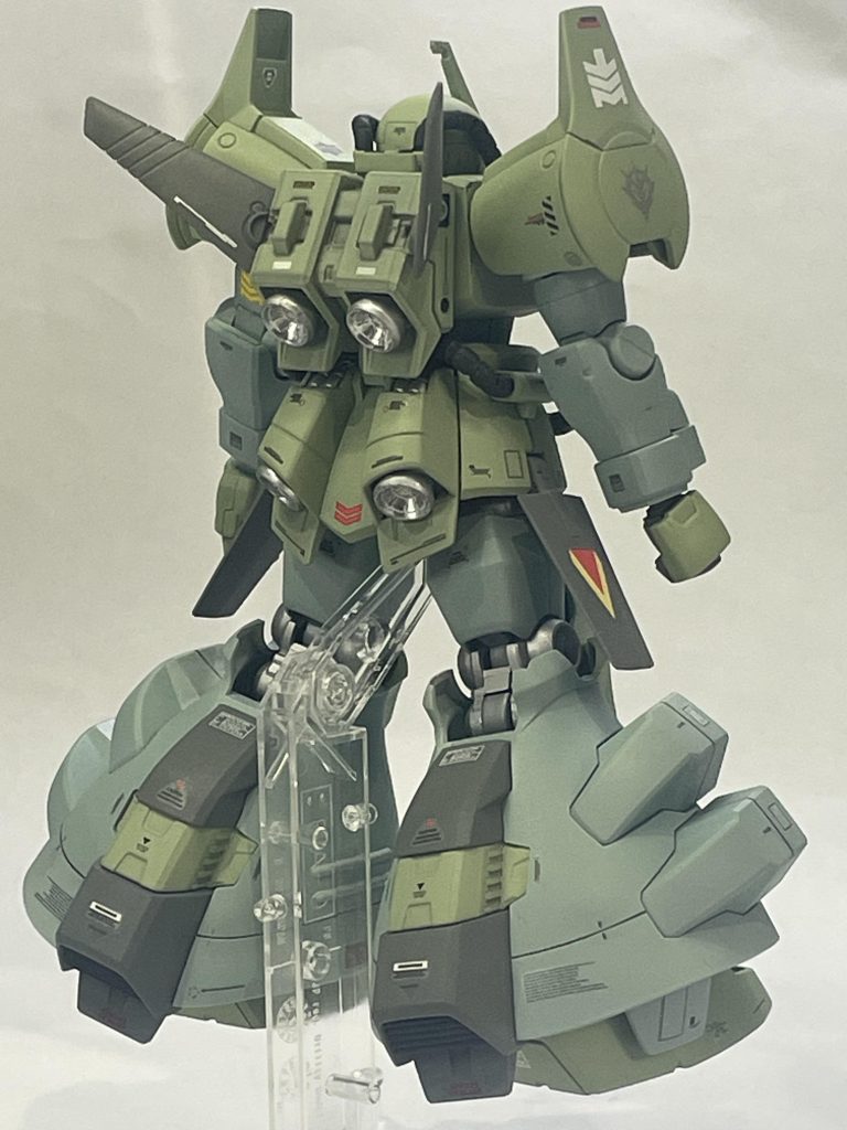 フライトタイプのカラーも好きですが、飛行試験型のあの地上用と言わんばかりのサンドグリーンなカラーリングが好きで形違えどこちらに合わせてみました。