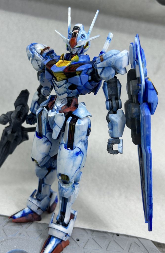 エアリアルだから濃いめの青でぼかしてもなんとか見れる説。