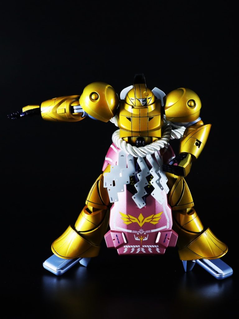 綱は不知火型なのにポーズは雲竜型という笑黒歴史によって相撲文化が散逸・紛失して正しい型が伝わらず、何かの儀式用ダンスとムーンレイスに思われてる、と妄想。