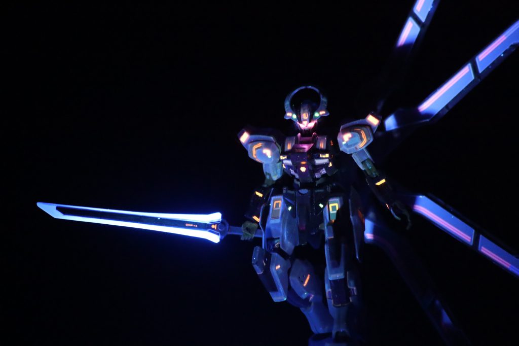 HGガンダムシュバルゼッテ/蛍光デカール–2枚目/制作者：Miiya