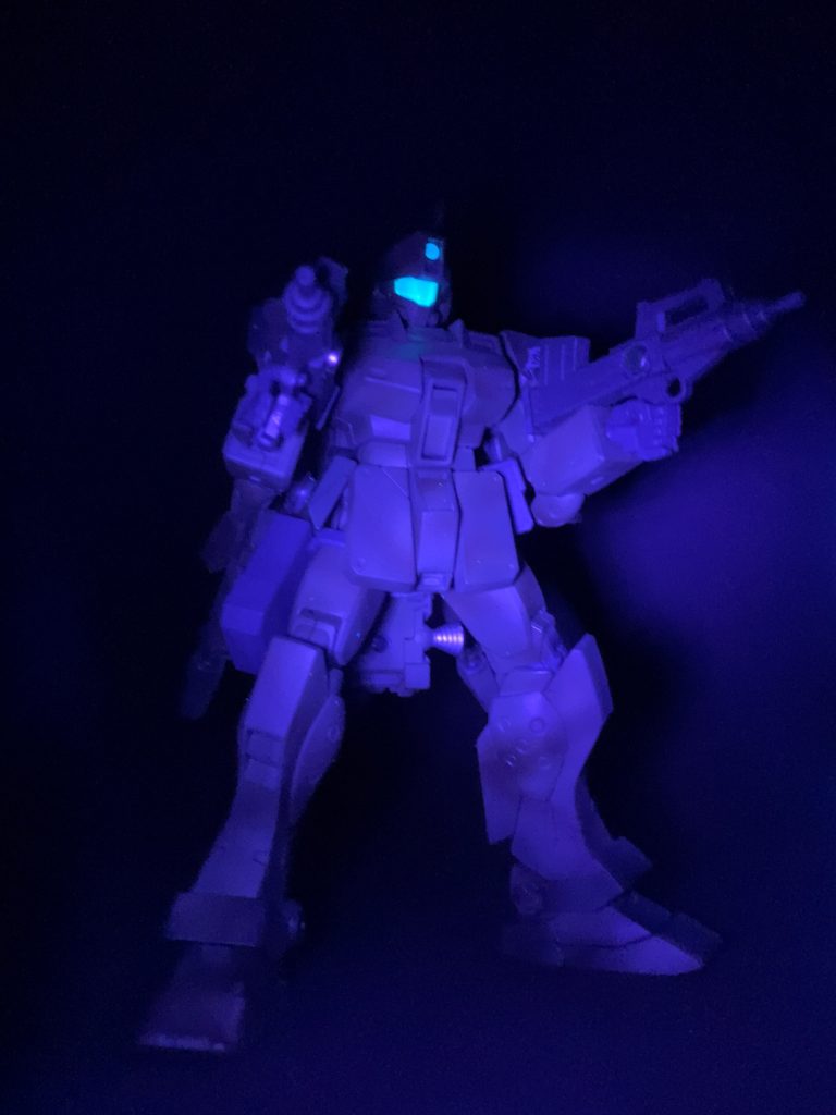 一部蛍光塗装しております。