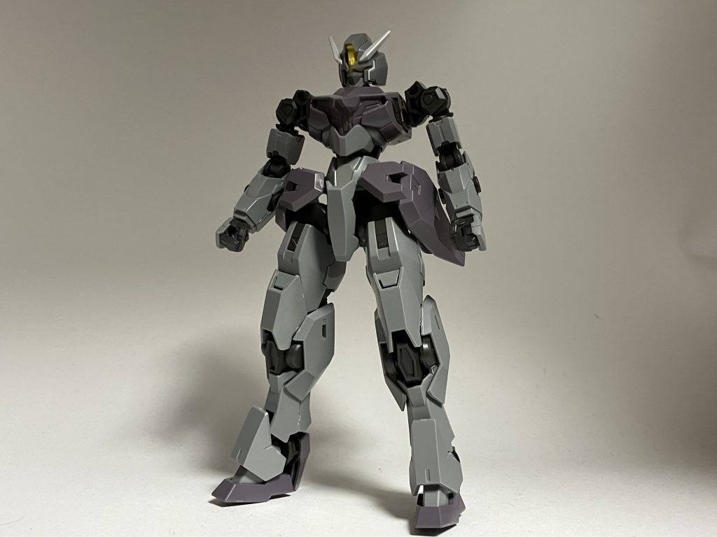 最初は改造しやすいようでしにくいしいけるかなぁと結構心配でした。ガンスタはもちろんネットでガンヴォルヴァの改造たくさんみてインスピレーションが湧くのを待ってましたねぇ。