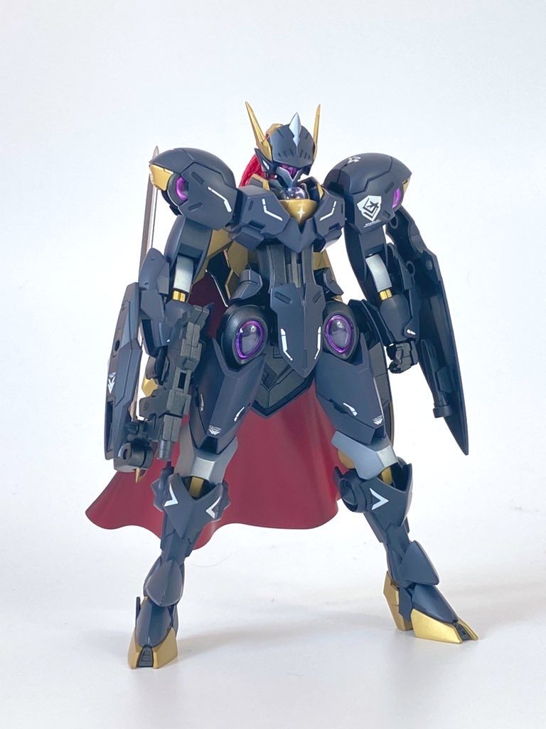 ミカエリスが決闘のホルダー機体だったらと想像し、元から騎士っぽいデザインをよりマッシブな騎士に見えるようパーツを選定し組み合わせました。