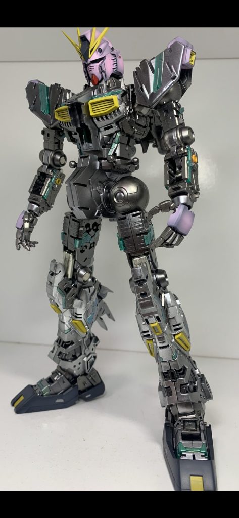 内部フレームをメタリック塗装するのが一番好きです。