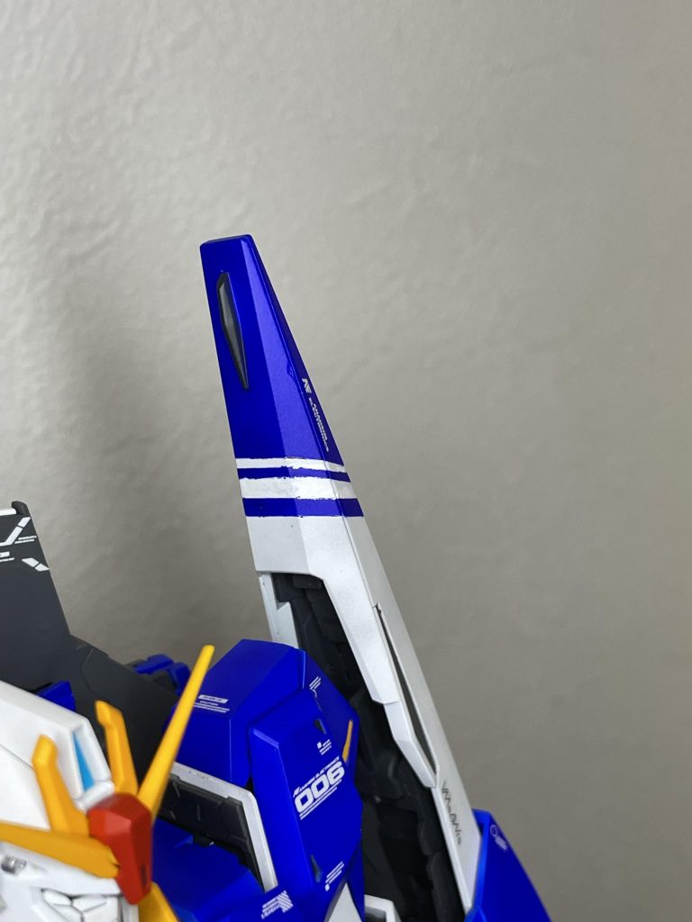 マスキングも初挑戦!…のはずがうまく貼れていなかったようでグズグズに…。ここだけは心残りです。