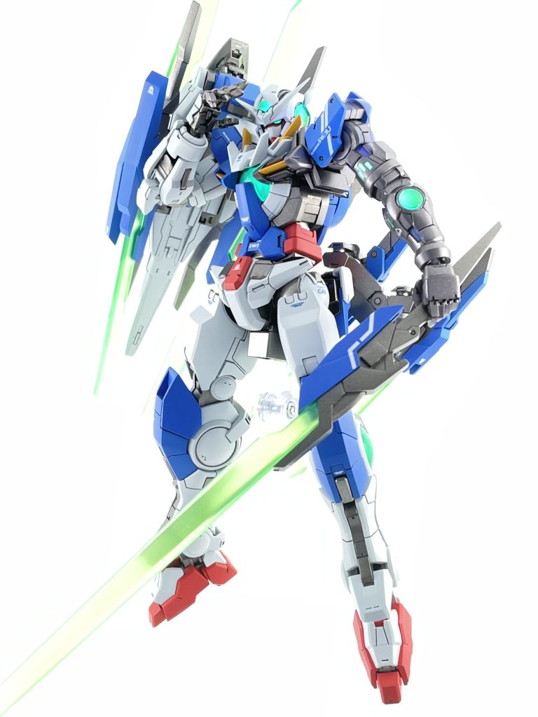 写真ではあまり表現できていませんが、メタルビルドを意識して若干淡めの外装とメタリックのフレームに仕上げています。左腕関連部はフレームとは別色にして、紫掛かったメタリックを調色しました。