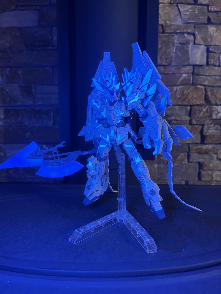 今回のペルフェクは、初めて蛍光クリアを、青い部分に使用してUVライトで光る✨ビコーンシステムをやってみました(๑>◡<๑)