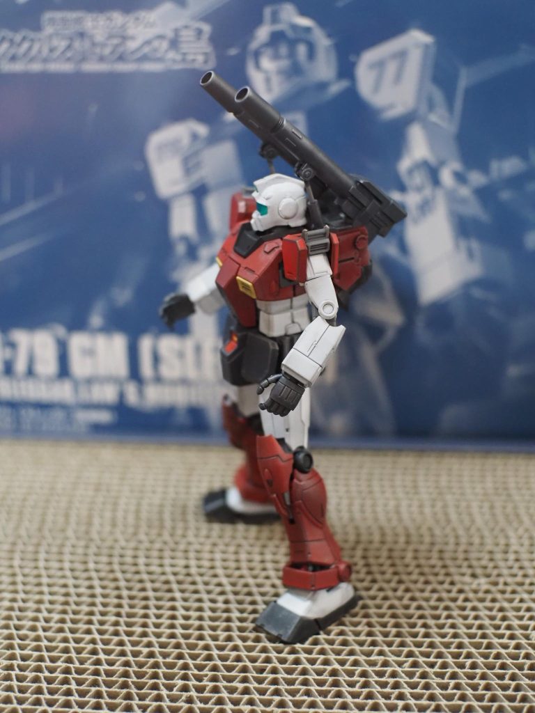 付けてみたくなってジムキャノンっぽい色に塗っちゃうよね。