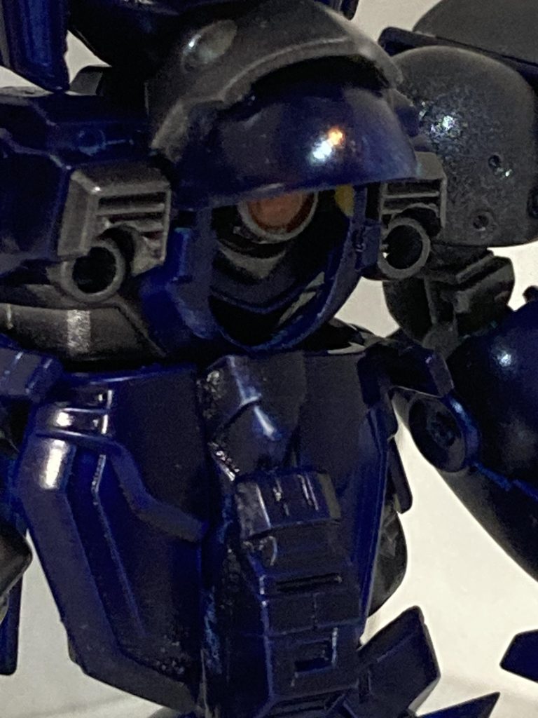 胸部はほぼゴッドガンダムのまま。ゼロガンダムの足の甲のパーツやちょいバルカン足したり軽く足しました。