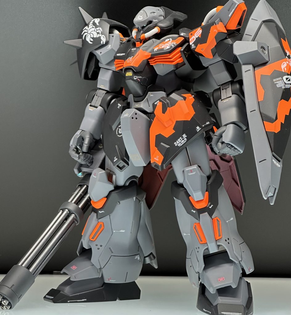 カラーレシピ本体黒 フィニッシャーズ　カーボンブラックマット本体グレー　クレオス　グレーFS36118本体オレンジ　クレオス　蛍光オレンジ関節　ガイア　サーフェイサーガンメタガトリング本体　メカサフスーパーヘヴィガトリング砲身等　ガイア　スターブライトアイアン