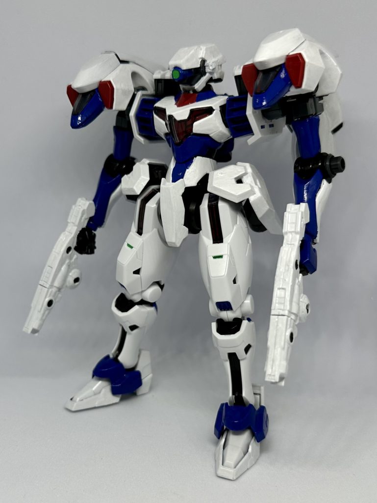 胴体はガンヴォルヴァ腕とバックパックはファラクト脚はエアリアル改修型残りは30MMを使用しています