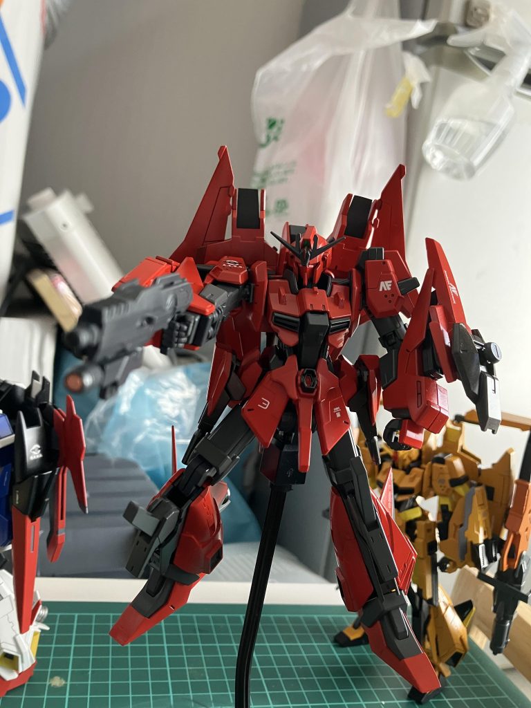 ビームピストル腕部、ハードポイントに格納できます