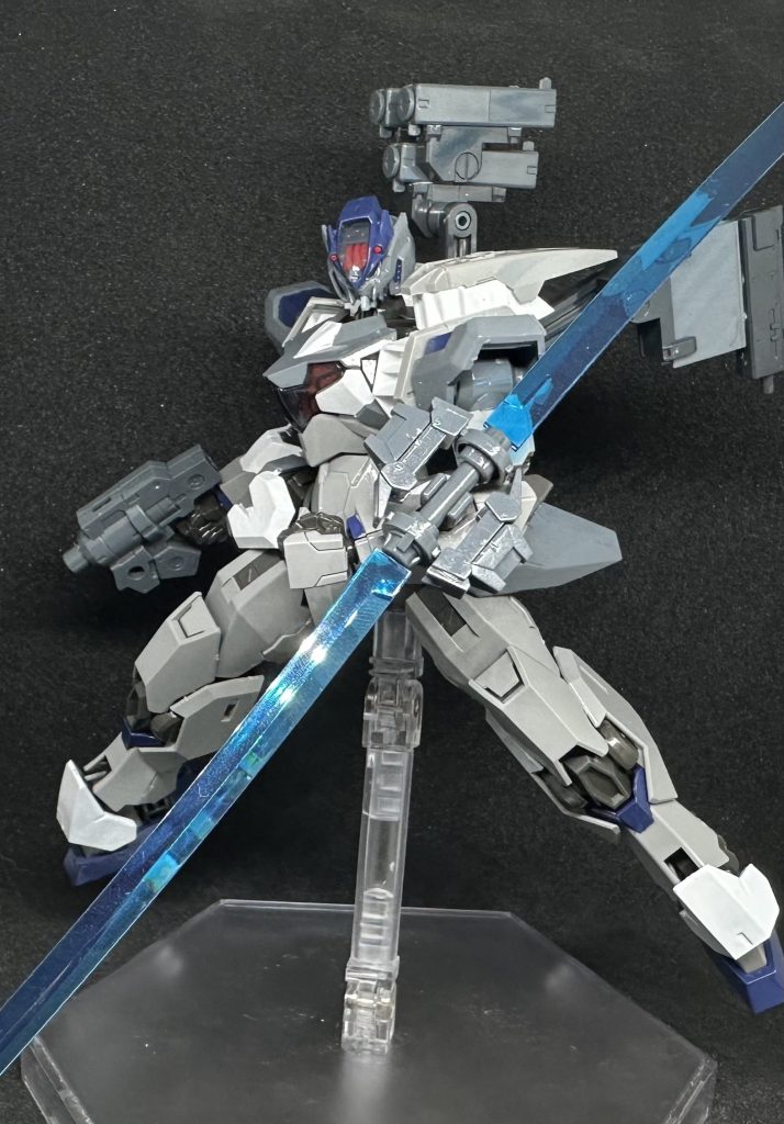 レーザースライサーもバッチリめちゃくちゃカッコイイんだけどラスティの象徴的武装過ぎて自分で使いづらい…