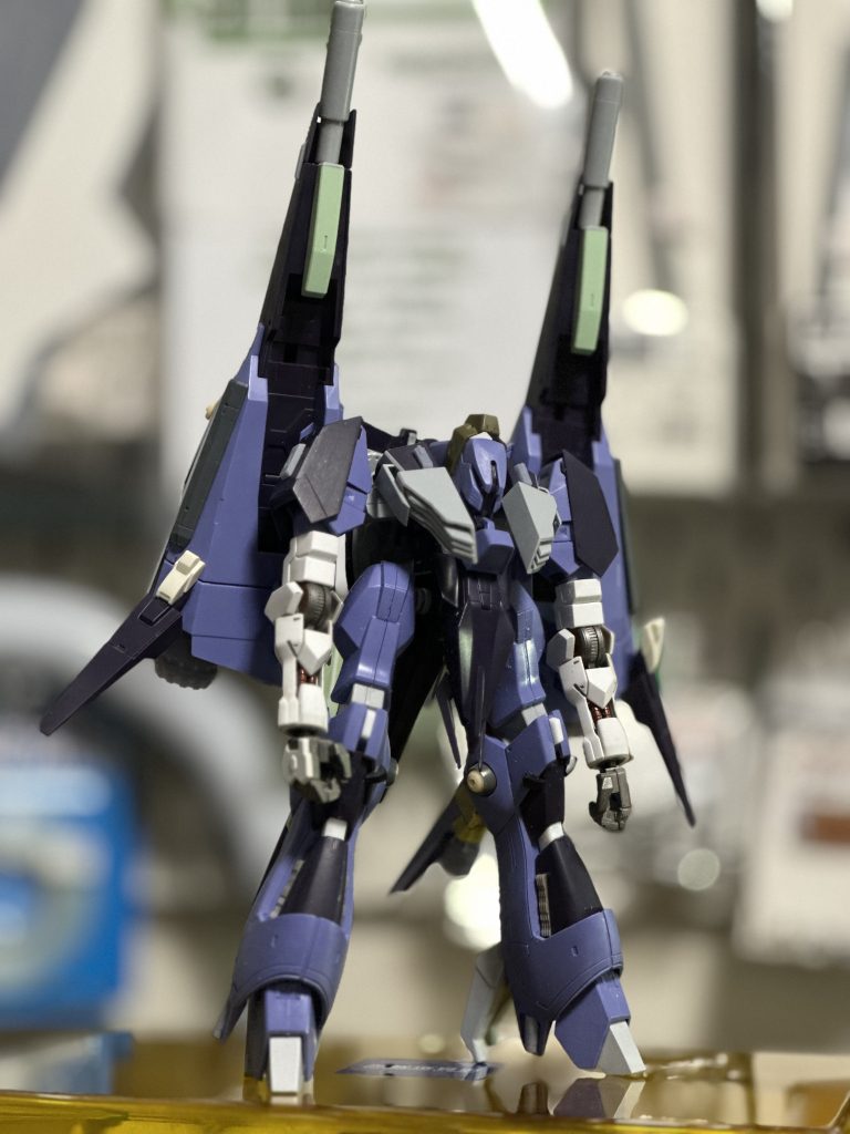 腕部は1/100バルバトスの腕を換装させました!