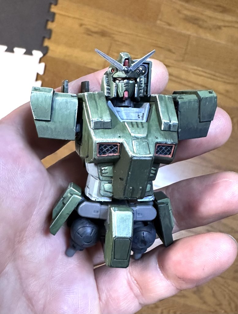 写真を撮って確認しながら塗っています。ハイライトを入れると印象が激変しました。我ながら前回よりは筆塗りでやりたい表現ができるようになったかな？と。最後までご覧いただきありがとうございました😊