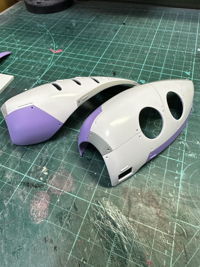 バインダーは半分オミットではなく、一度引っ付けた状態から曲線に削り込んでます。