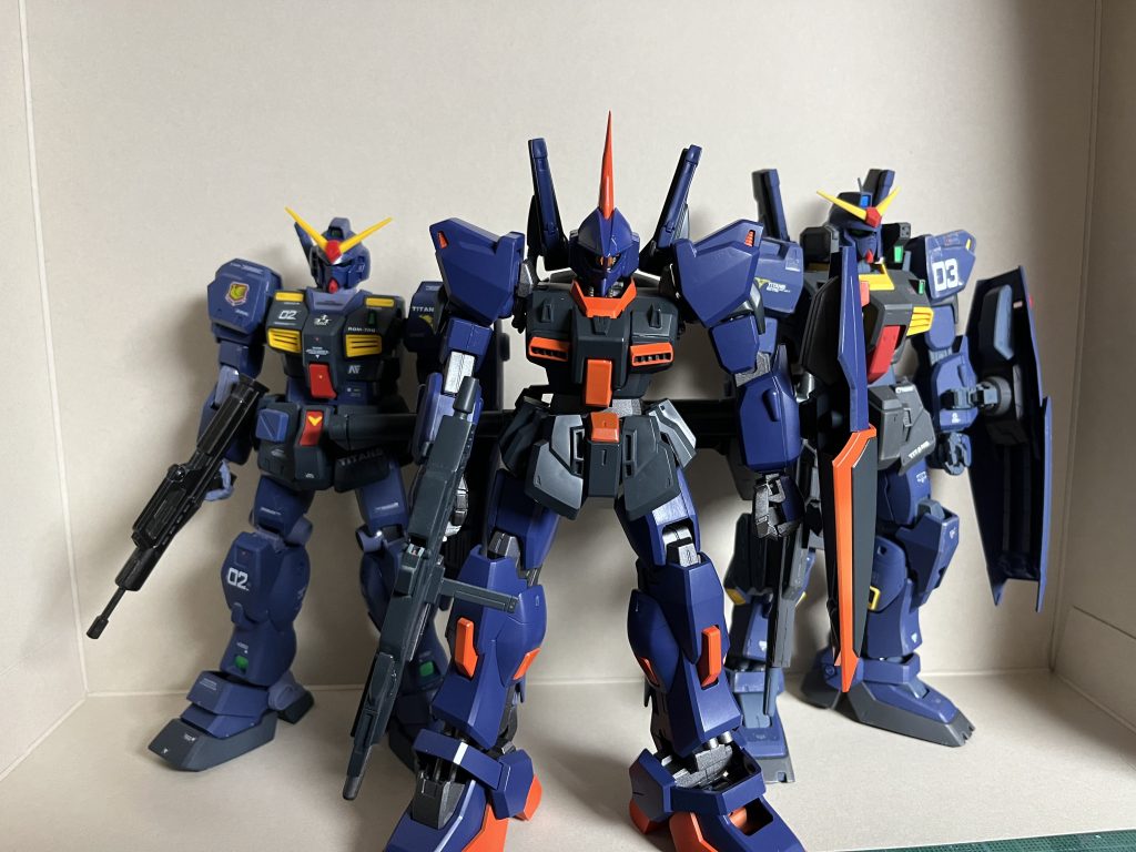 以前制作の2機(素組)と一緒にパシャリ!