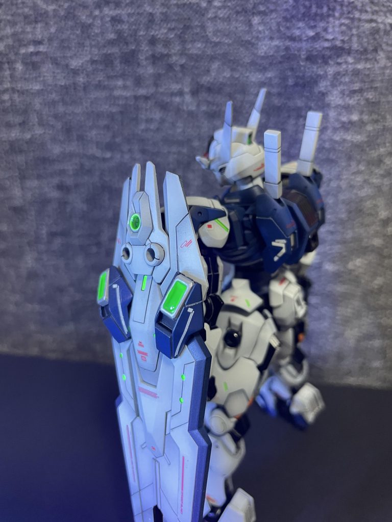 エスカッションの緑レジンが綺麗に出来て満足です。