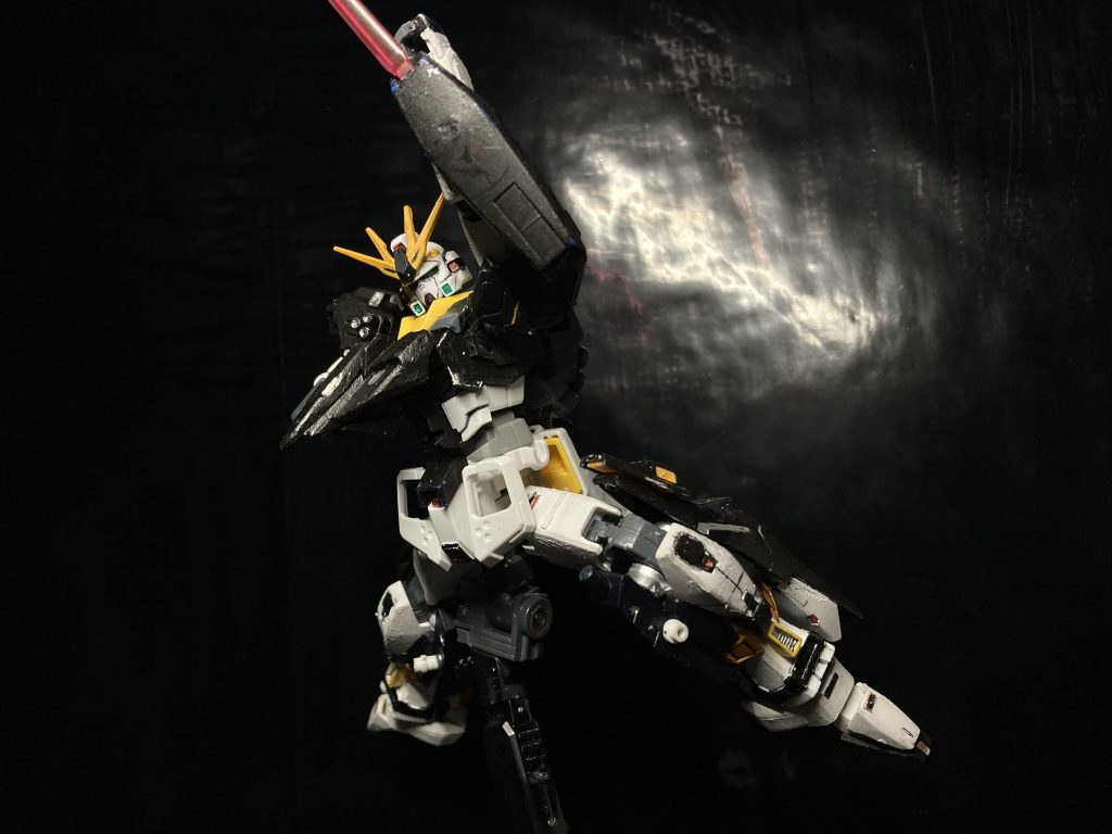 コックピット件ビームサーベルユニットなんと腕がコックピットとかいう絶対吐くMS製造機ことガイドウ・アオンくんたとえ知っていたとしてもボクには撃つことなんて出来ないや