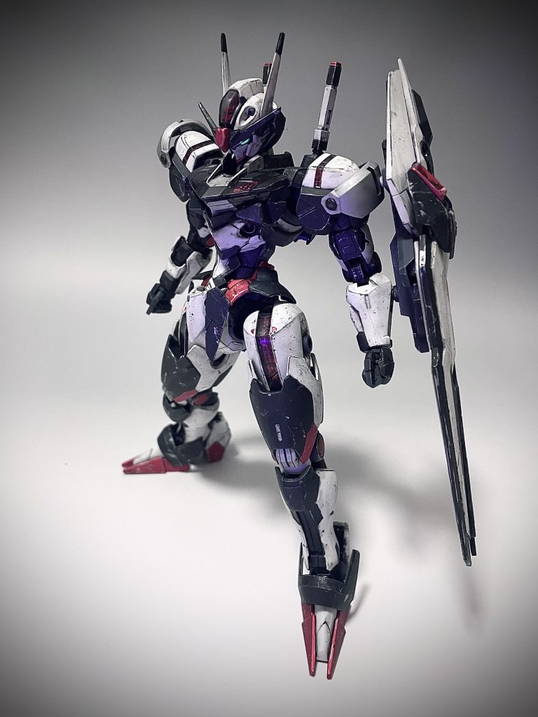 マント、武器無しバージョン。個人的に気に入っててよくやってるような色の配置です。