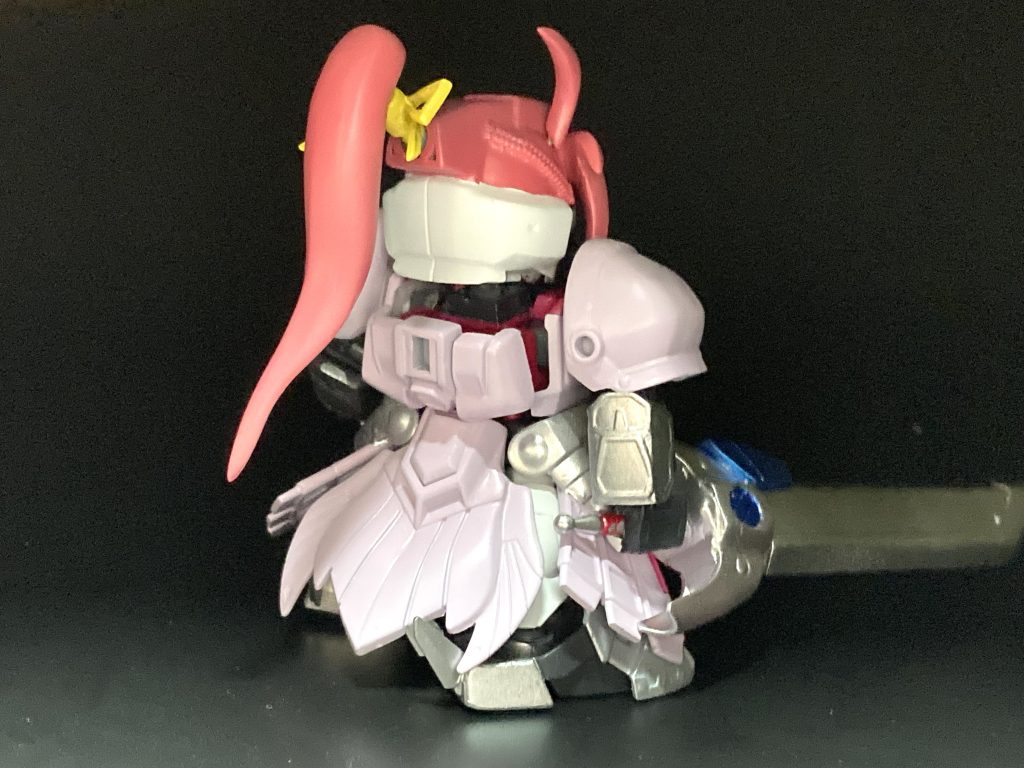 夜天の守護者(ナイトメアガーディアン)ベルガ・シグナム古代ベルガ式魔法を駆使する魔法剣士、という設定仮面を付けて、「闇の書事件」時の敵としてのシグナムをイメージしてますモチーフはベルガ・ギロス