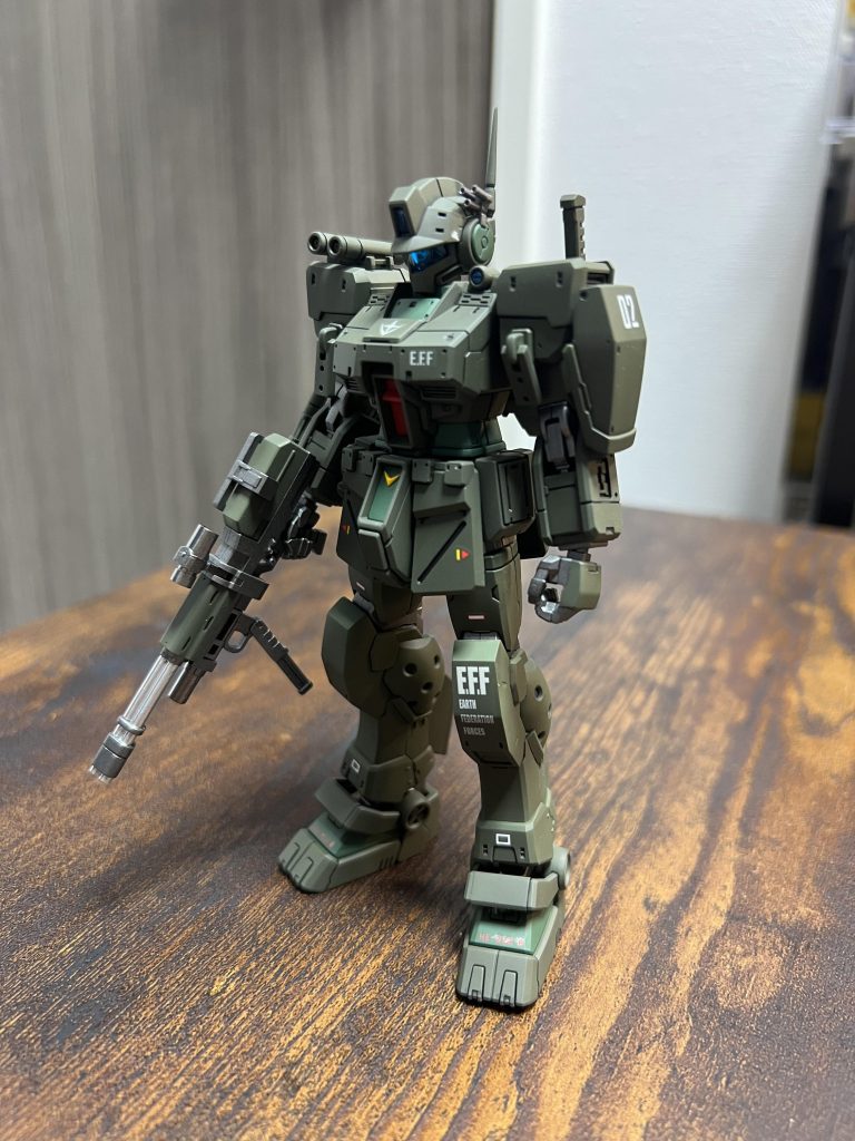 前面①デカールはいつもより多めに貼っており、ノーマルジムに使われているものをメインでつけてます。あとはアンテナを少し細くしてみました。