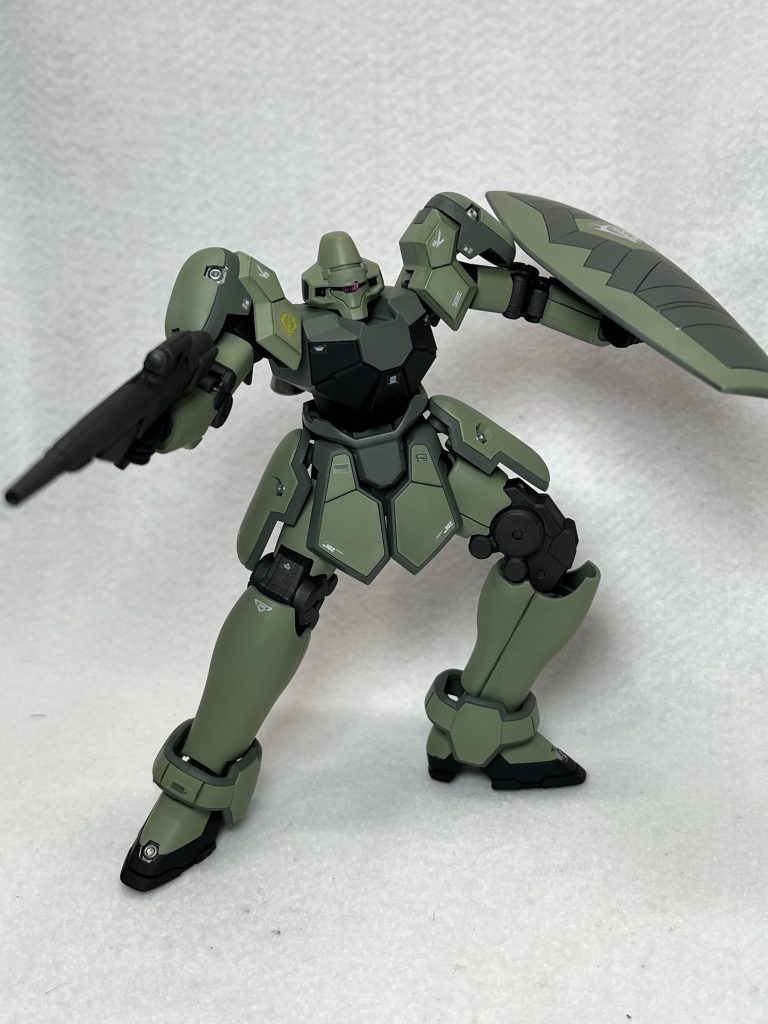 一年戦争後期に異世界から召喚されたモビルスーツの1機で、ア・バオア・クーで戦果をあげたあと消息を絶った幻のモビルスーツ！といった脳内設定の作品