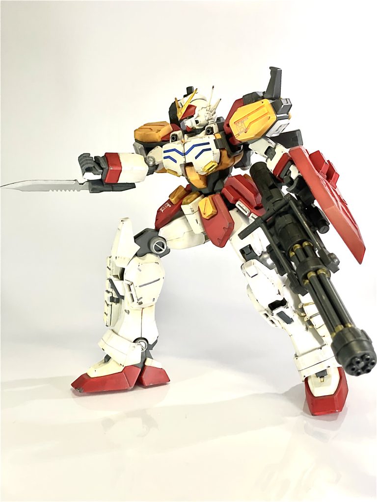 ◆弾切れしても安心のアーミーナイフ刀身と刃で違う銀ペンで色分けしてみましたが写真ではわからんですね