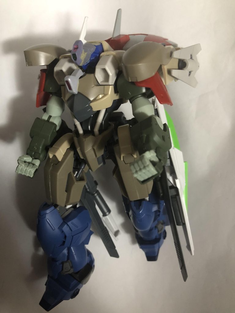 哨戒機としての要素がもう少し欲しかったので、ジャスティスナイトのシールドとユーラヴェンガンダムのセンサービットも追加しました。
