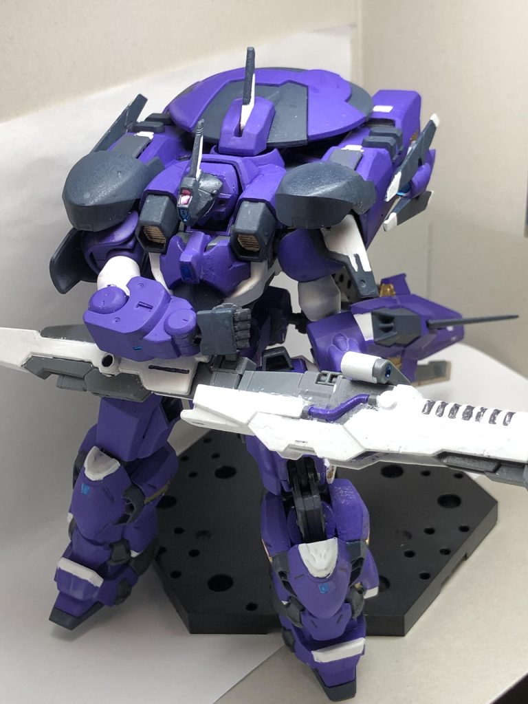 主武装はライトニングブラックウォーリアのロングメガランチャー。