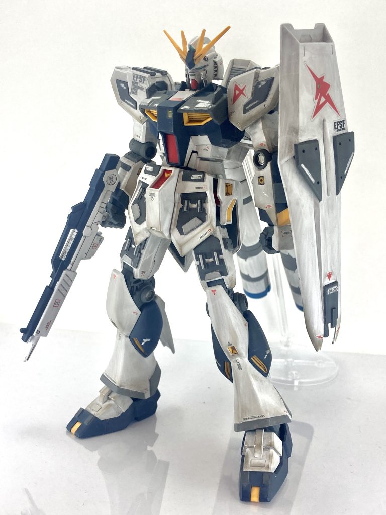 νガンダム《一般エース専用》–4枚目/制作者:レン@筆塗り部分塗装